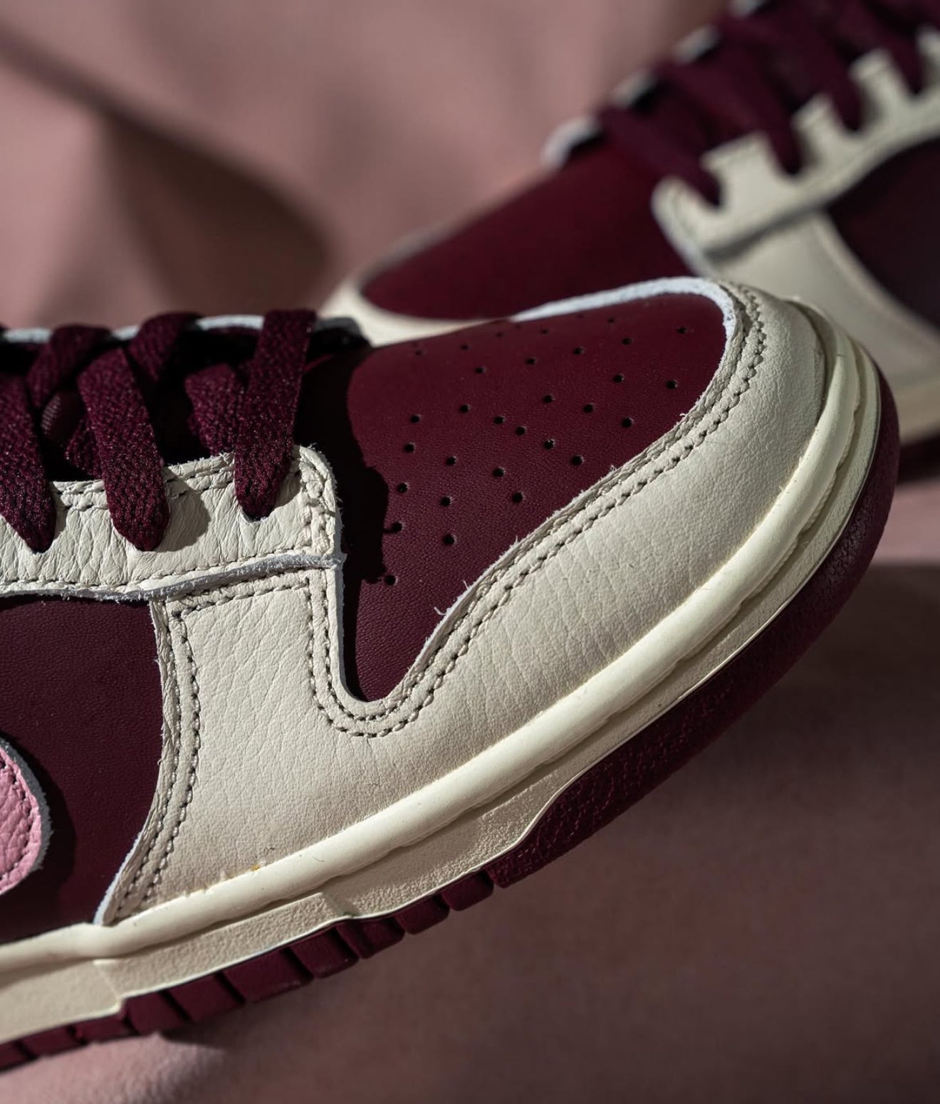 WMNs Dunk Low Valentine’s Day