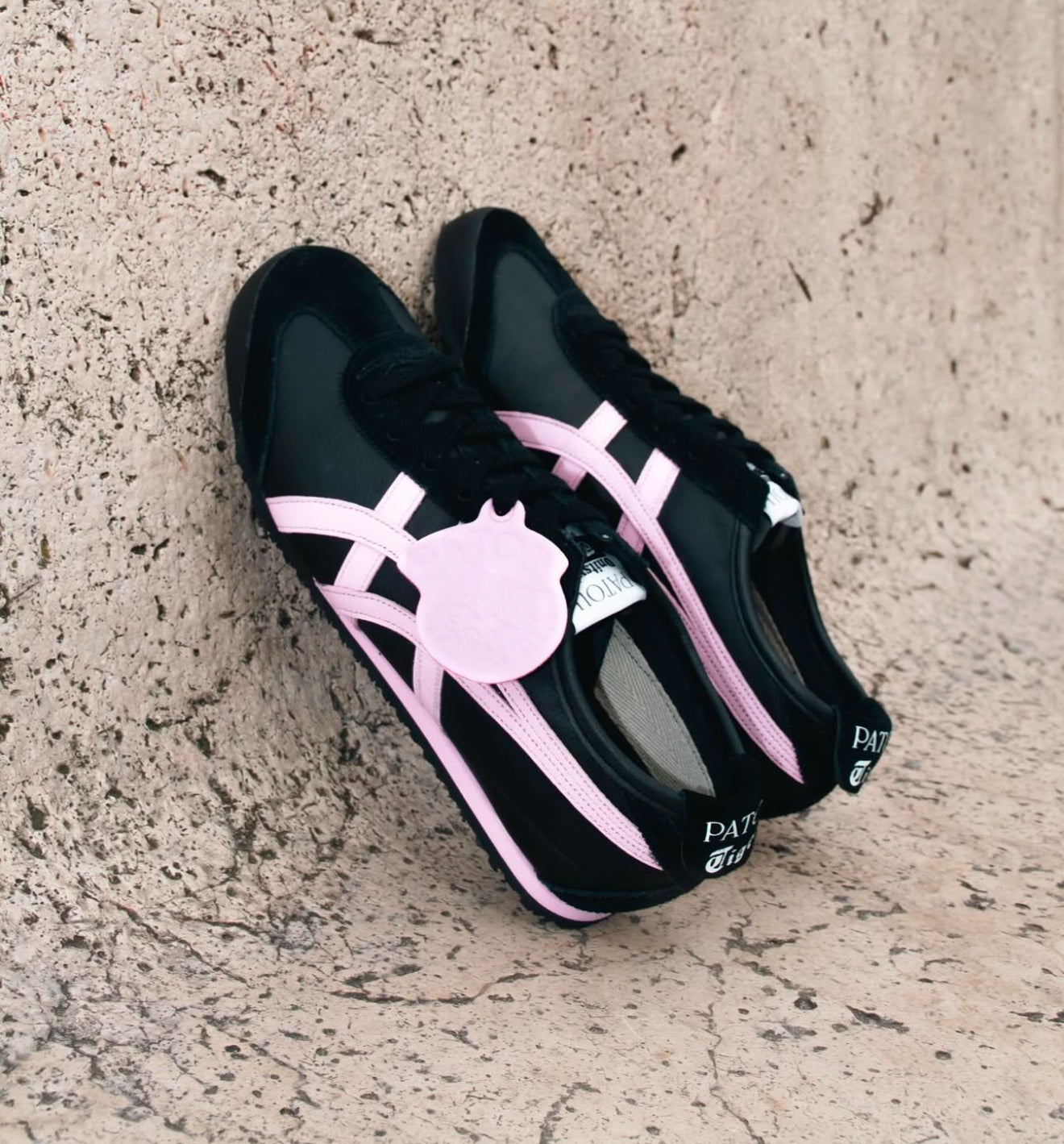 WMNs Patou x Onitsuka Tiger Mexico 66