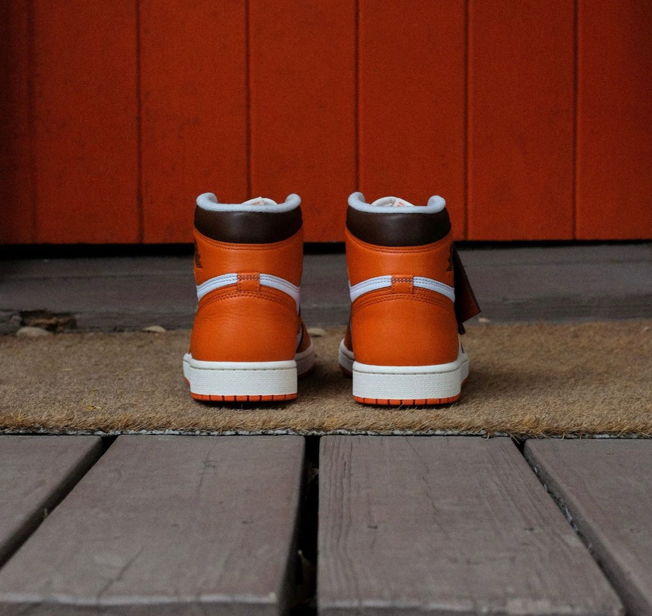 Air Jordan 1 High “ Starfish ”