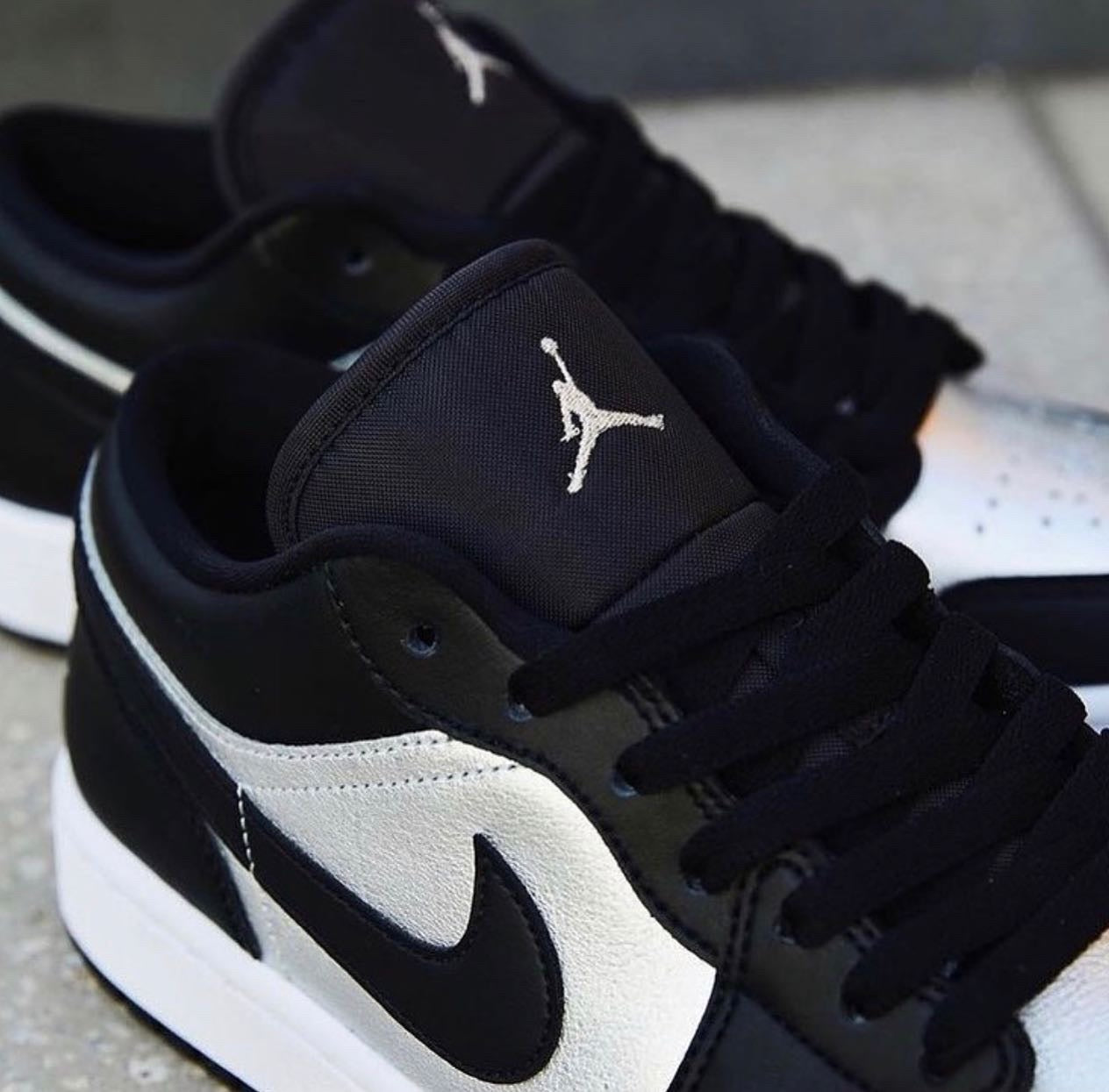 Air Jordan 1 Low “Silver Tow”