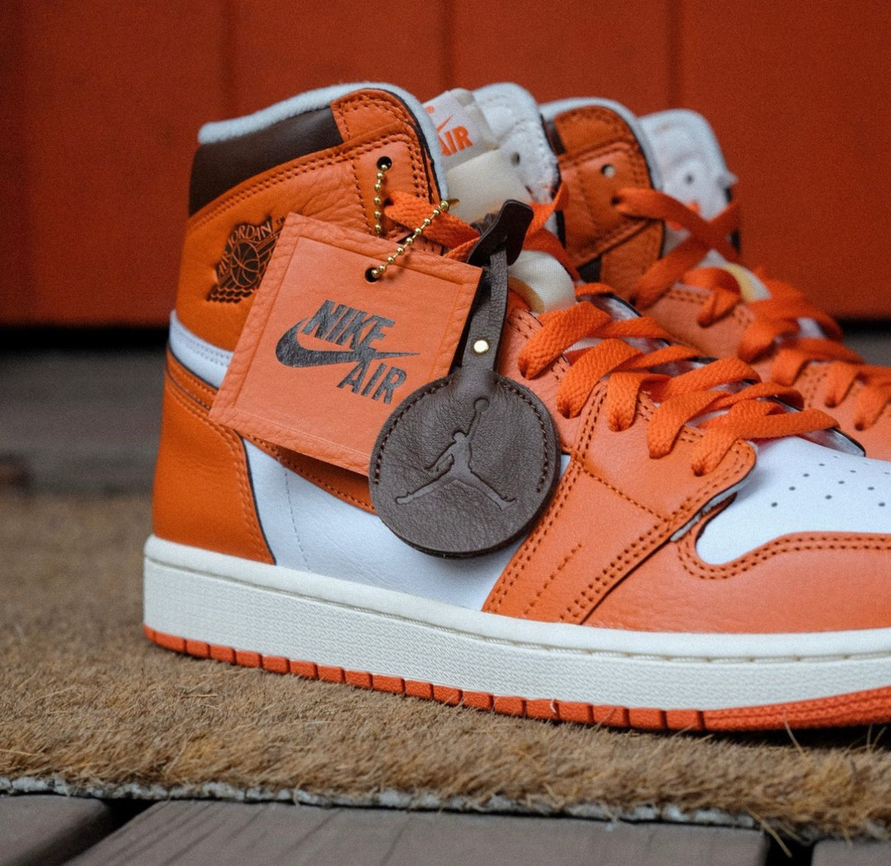Air Jordan 1 High “ Starfish ”
