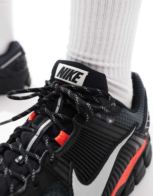 Zoom Vomero 5 Bred