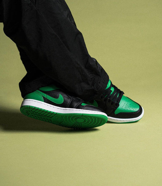 Air Jordan 1 Low “ Lucky Green “
