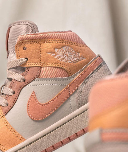 WMNS Air Jordan 1 Mid “ Apricot Orange “