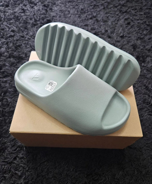 Yeezy Slides Salt