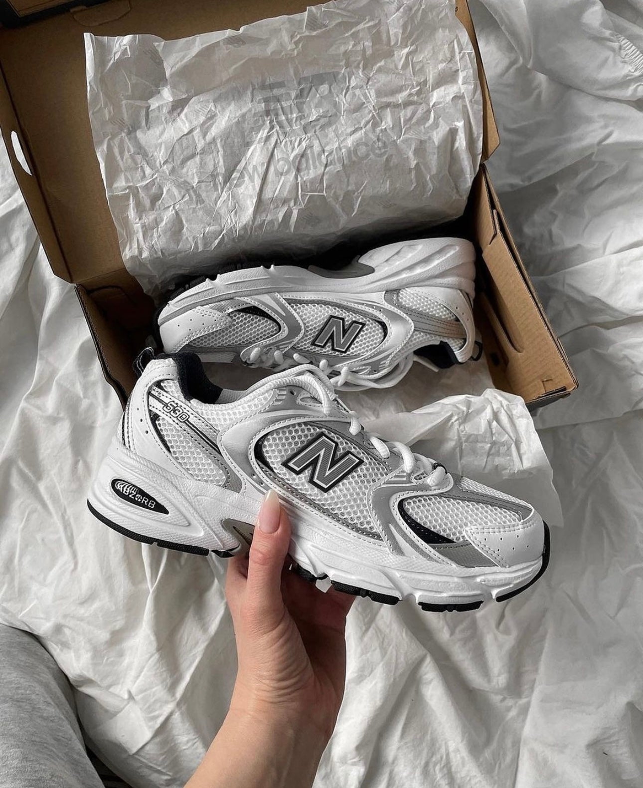 WMNs New Balance 530 “ White Navy Silver“