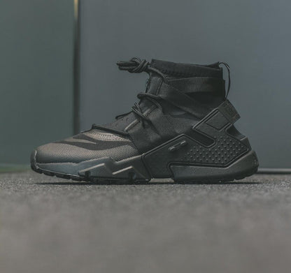 Air Huarache Gripp Triple Black