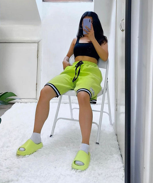 WMNs Yeezy Slides “ Green Glow ”