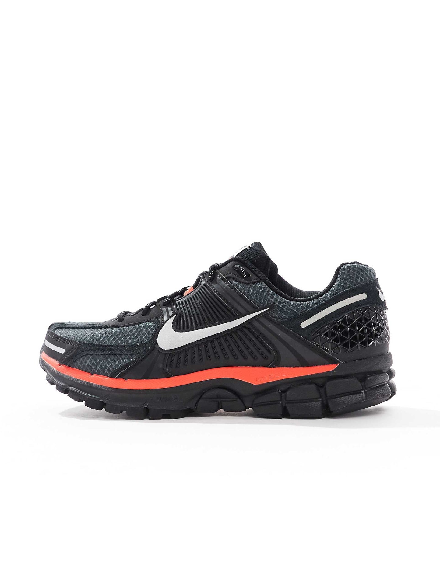Zoom Vomero 5 Bred