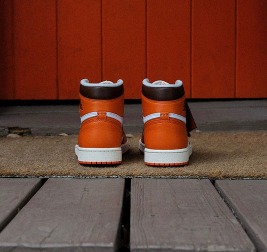 Air Jordan 1 High “ Starfish ”