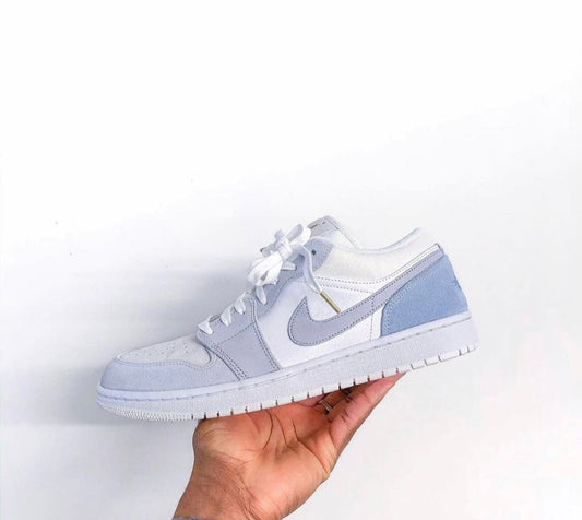WMNS Air Jordan 1 Low Paris