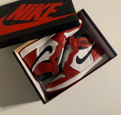 WMNS Air Jordan 1 High “Chicago”